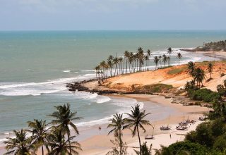 Vista panorâmica da praia de Lagoinha, Ceará